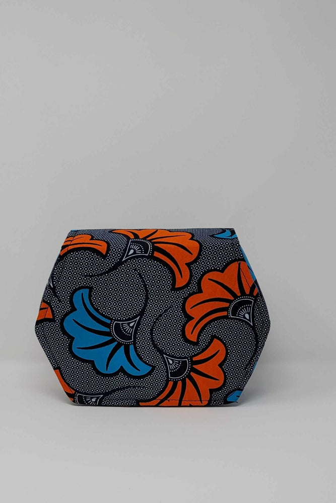 
            
                Load image into Gallery viewer, African bag, Shoulder bag. Women&amp;#39;s bag. Summer bag
            
        