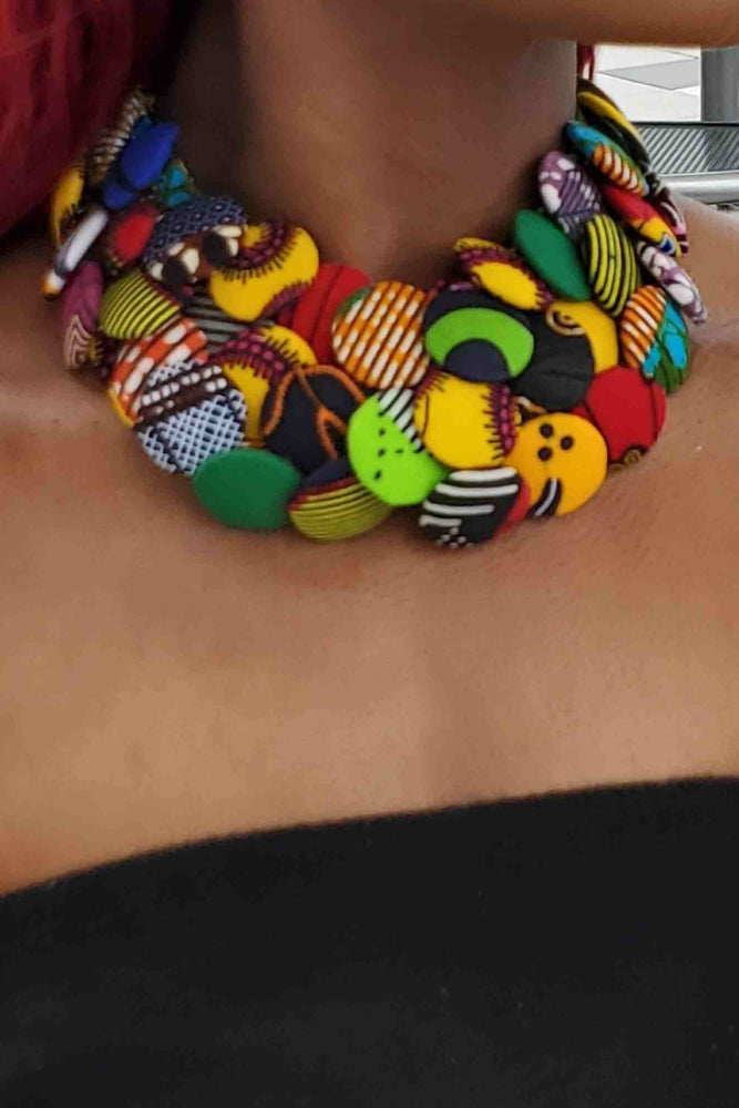 
            
                Load image into Gallery viewer, African necklace. Multicolor necklace. Necklaces for girlfriend. necklace design. vintage necklace. african button necklace
            
        